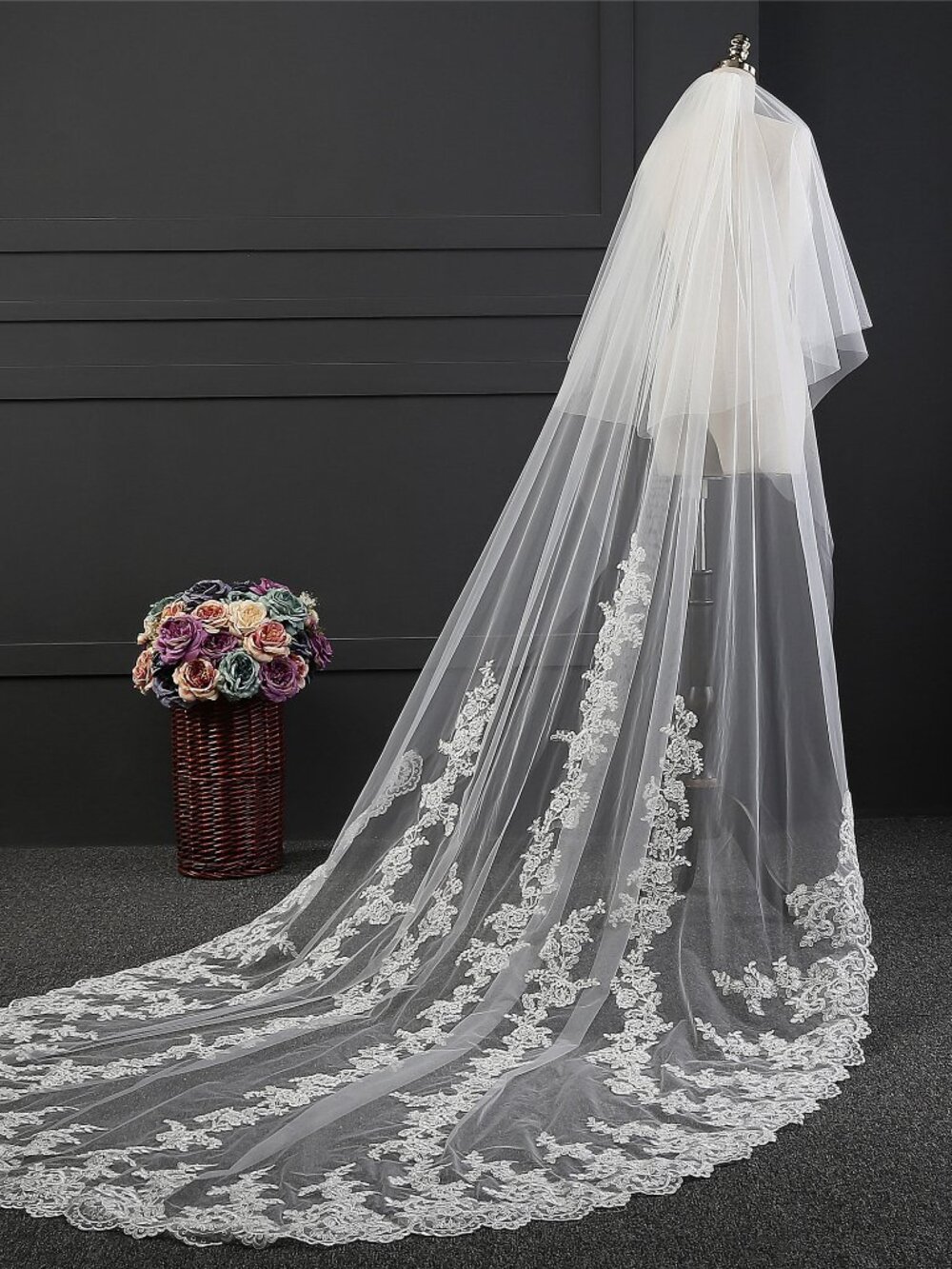 Royal Cathedral Bridal Veil Floral Lace Applique 3.5M